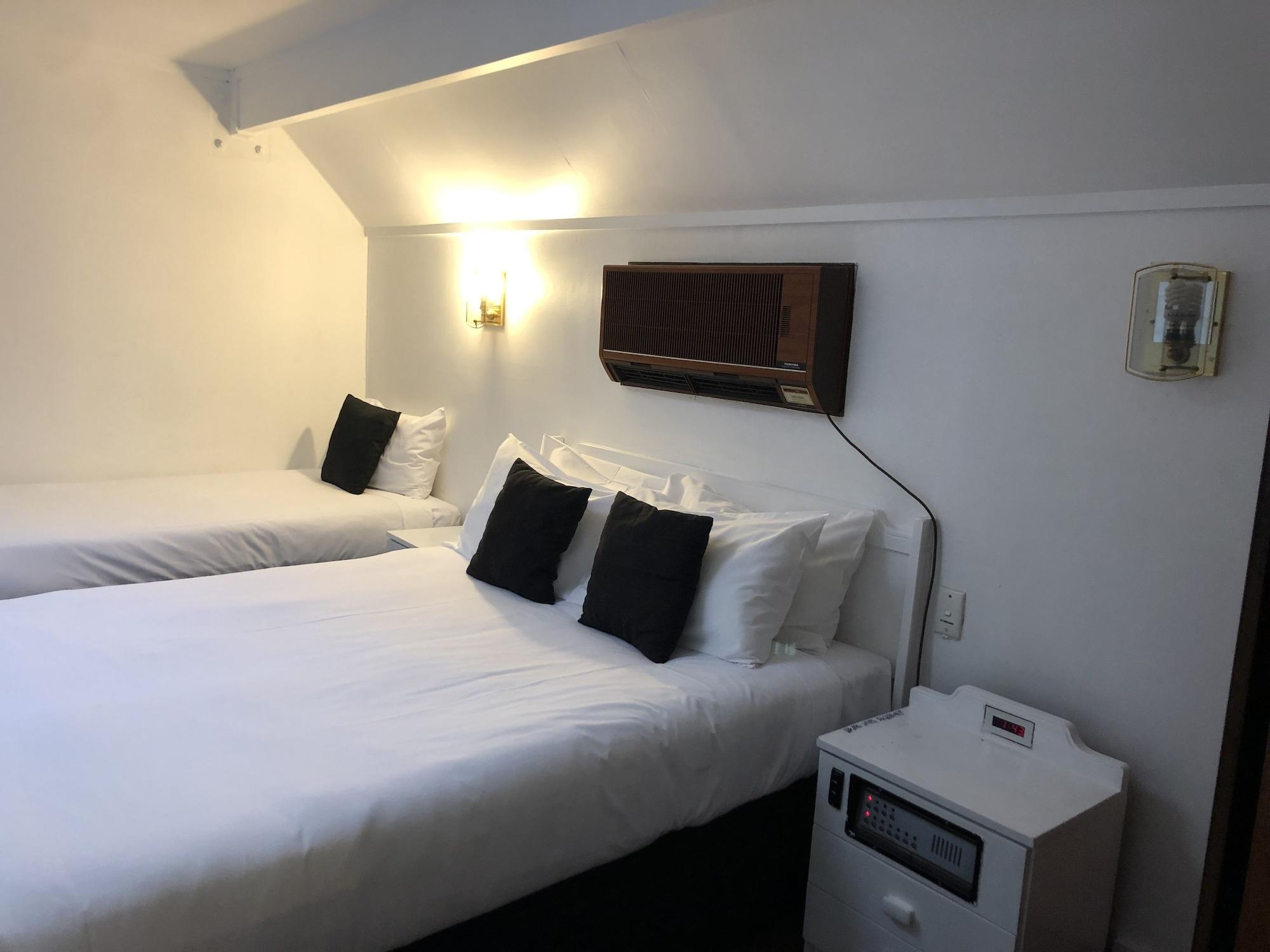 Alcamo Motel Hamilton Extérieur photo