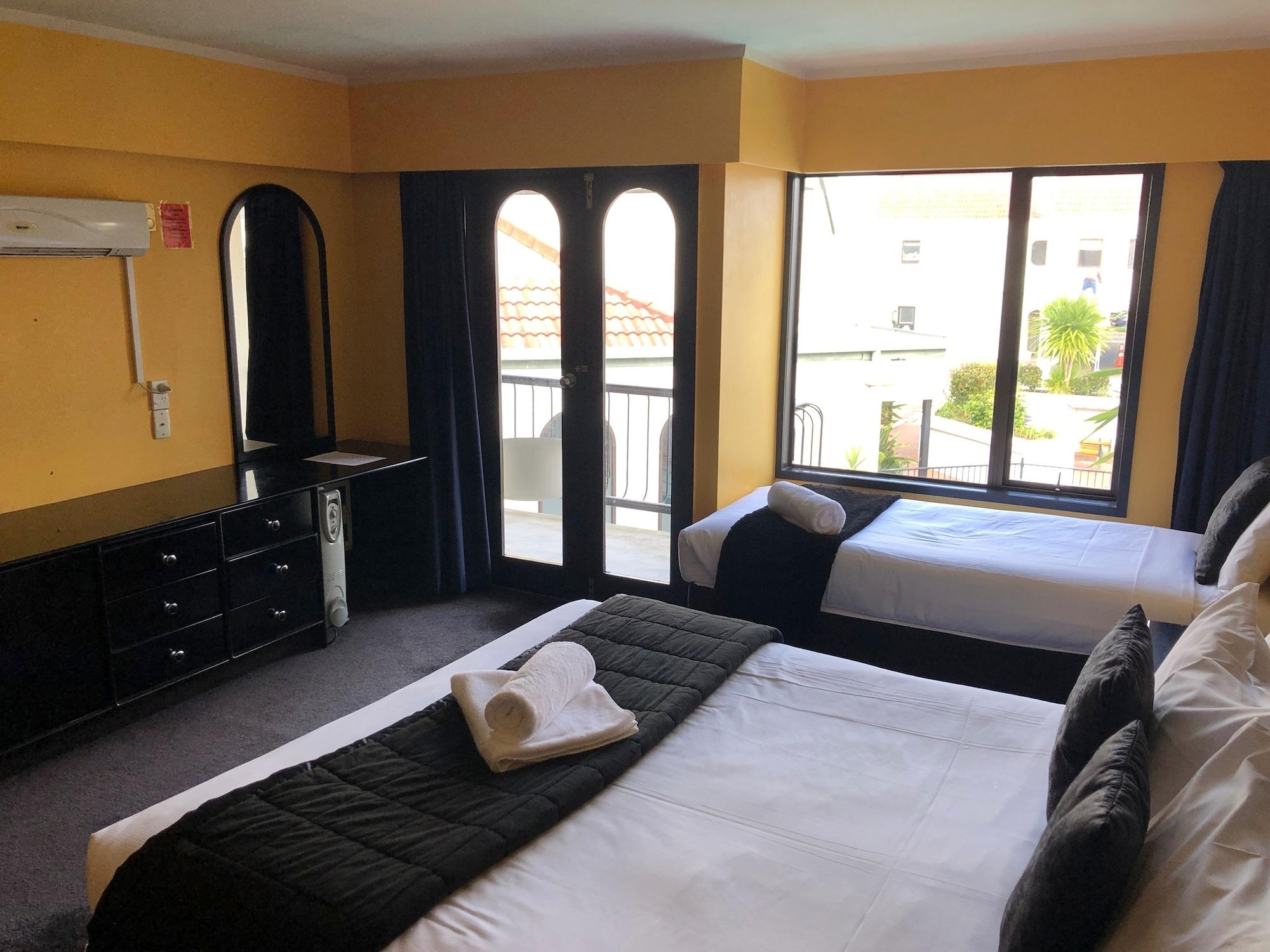 Alcamo Motel Hamilton Extérieur photo