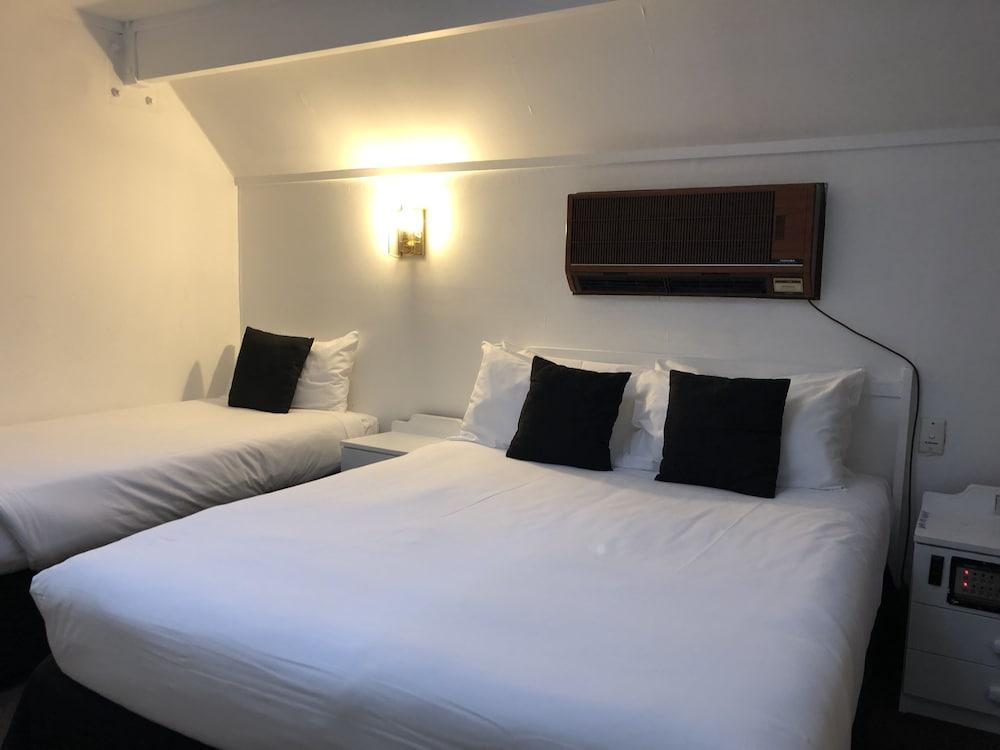 Alcamo Motel Hamilton Extérieur photo