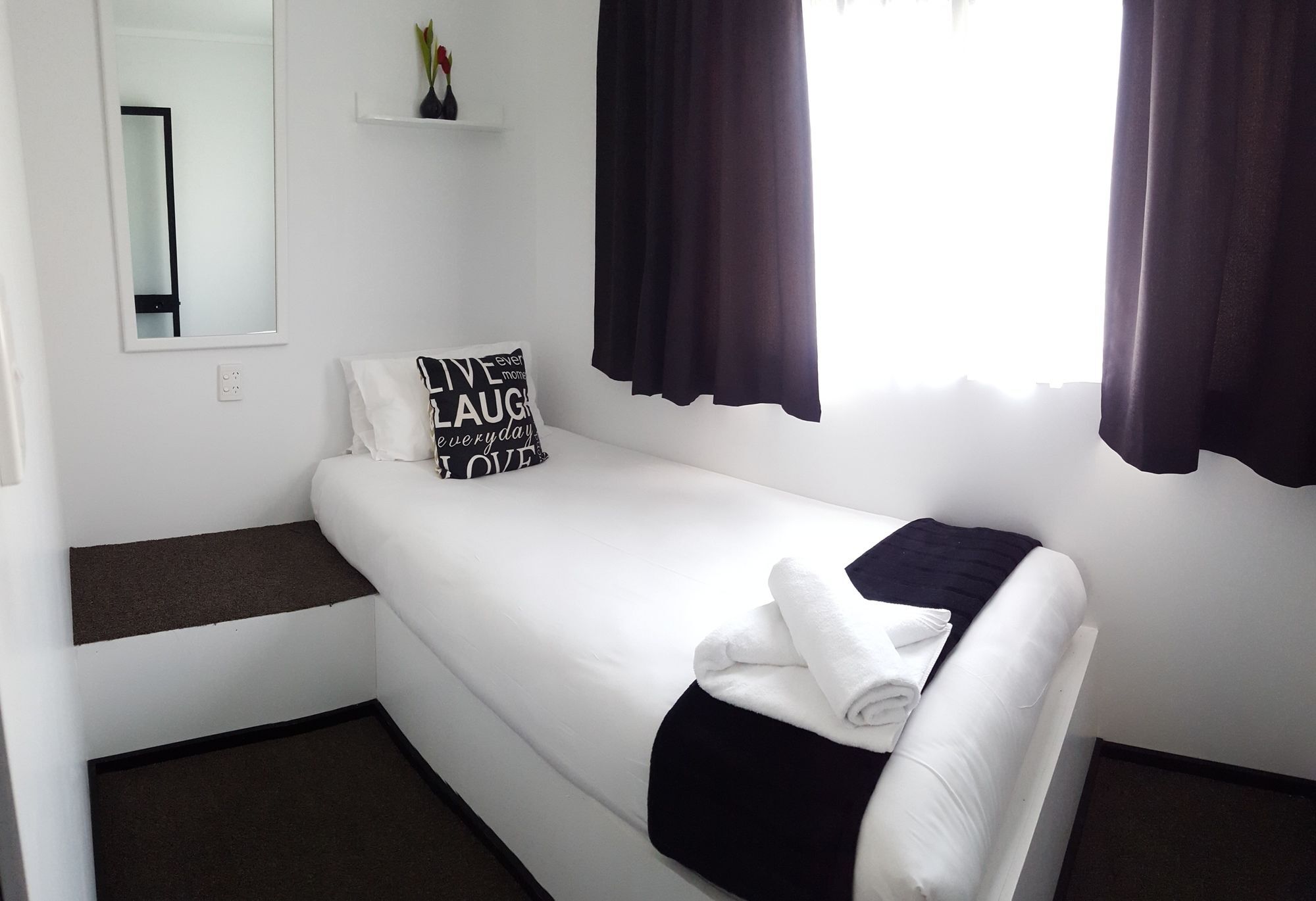Alcamo Motel Hamilton Extérieur photo